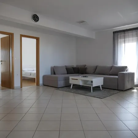 Apartment Malu Rogoznica *