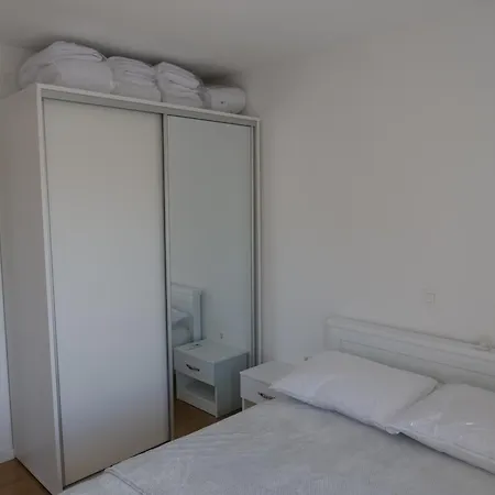 Malu Rogoznica * Rogoznica (Sibenik-Knin)